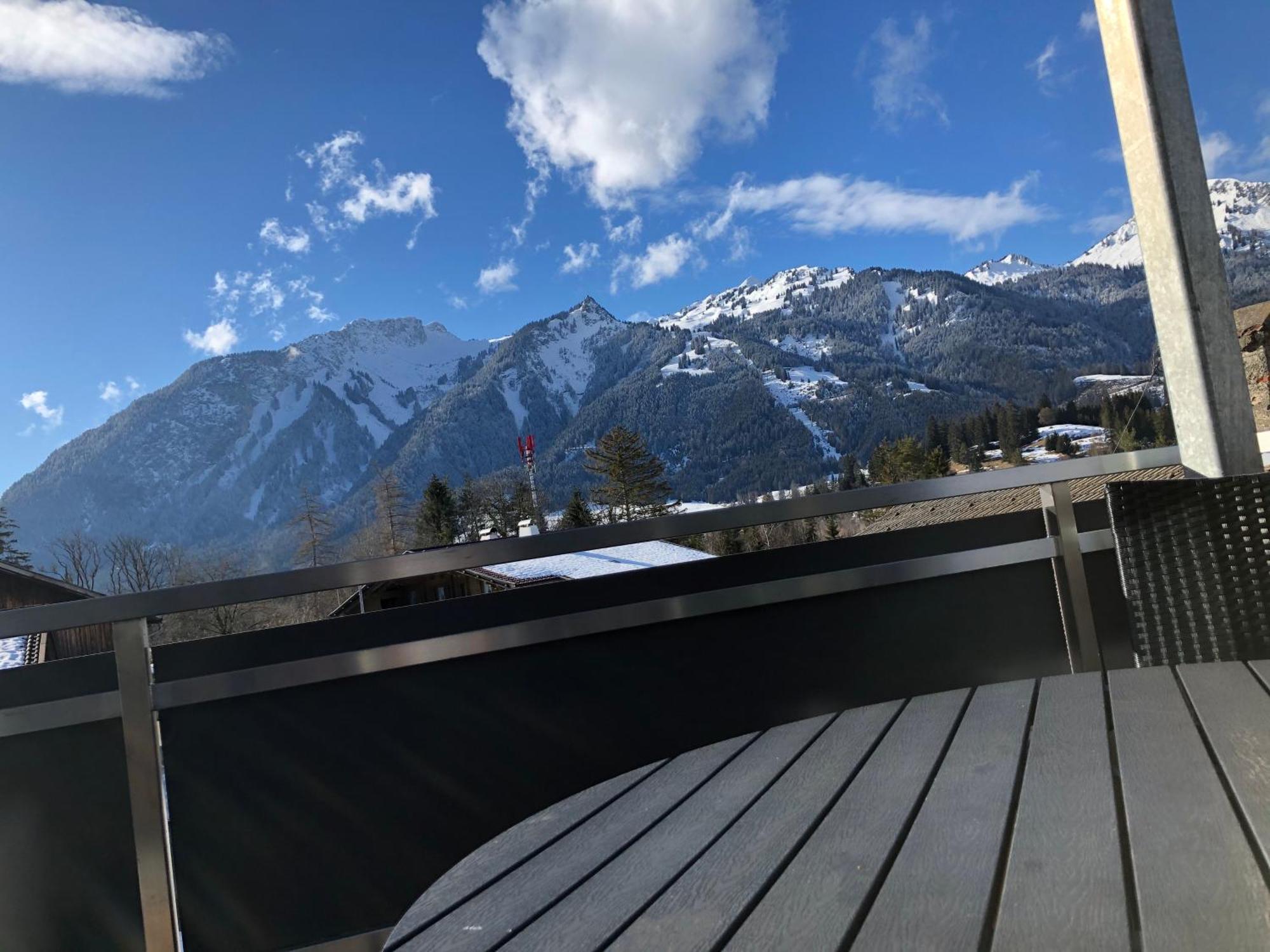Alpenapart Singer - Contactless Check-In Reutte Exterior photo