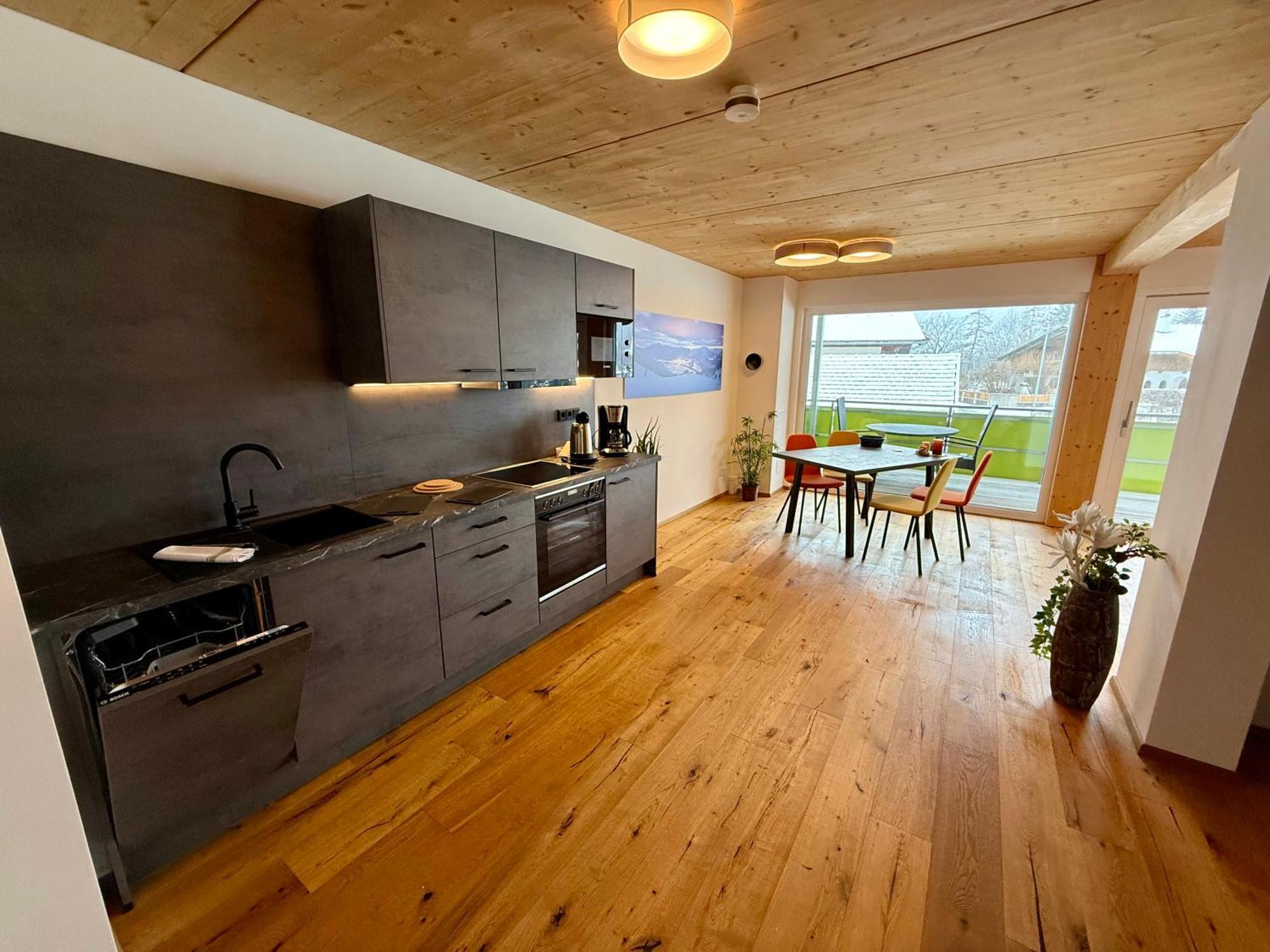 Alpenapart Singer - Contactless Check-In Reutte Exterior photo
