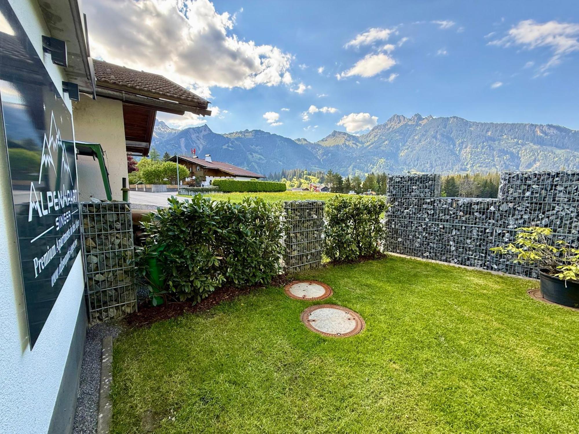 Alpenapart Singer - Contactless Check-In Reutte Exterior photo