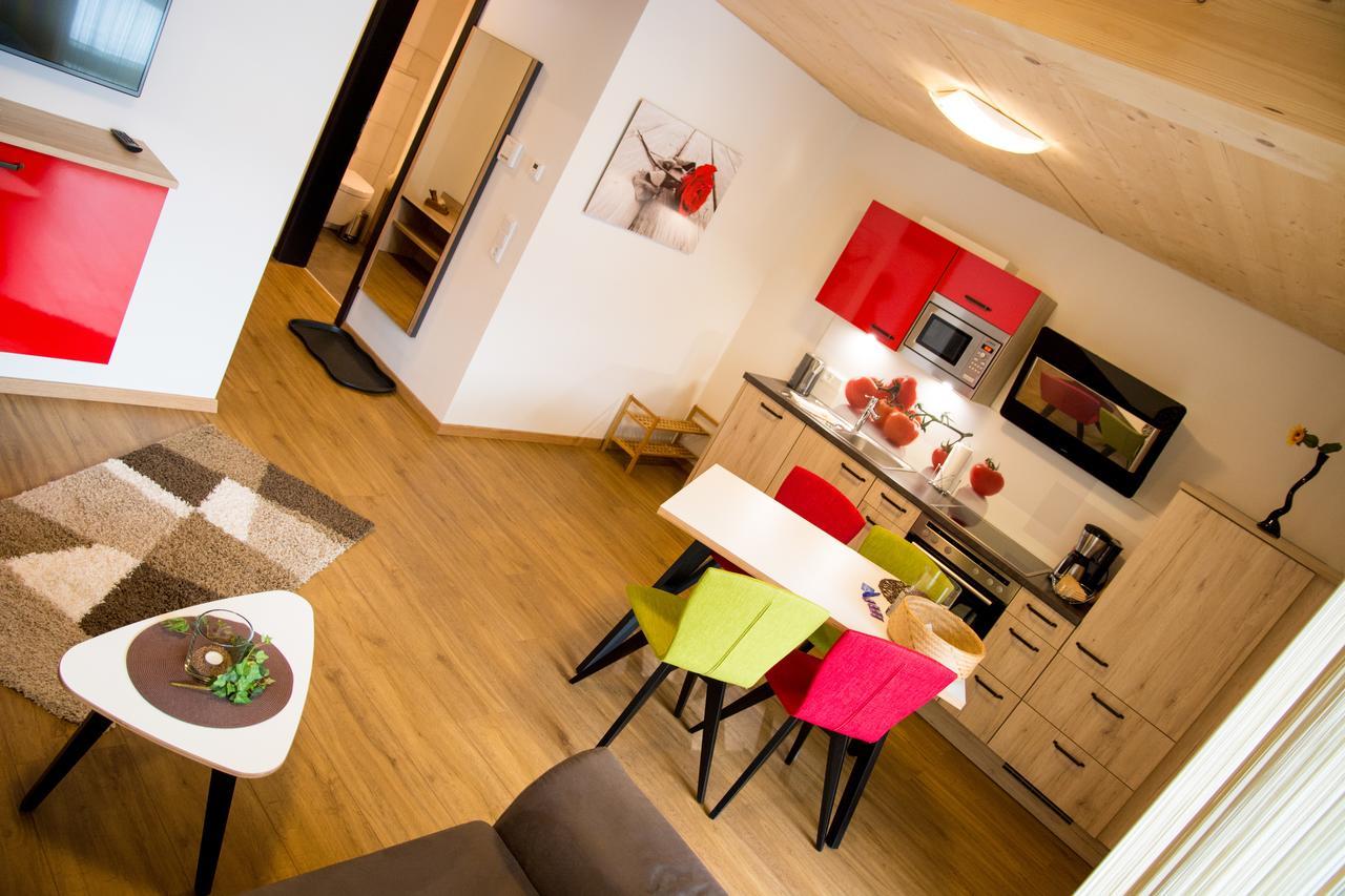 Alpenapart Singer - Contactless Check-In Reutte Exterior photo