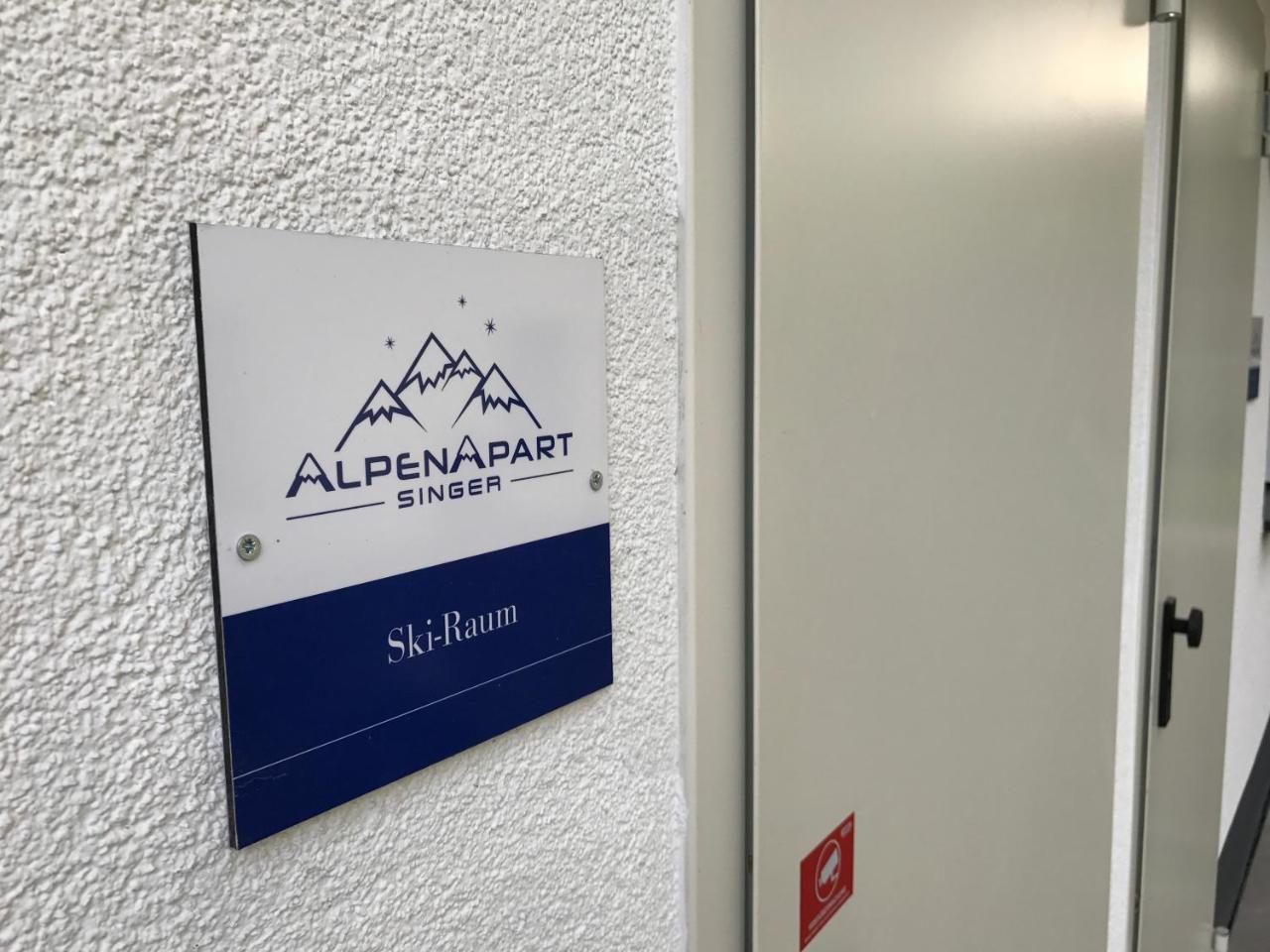 Alpenapart Singer - Contactless Check-In Reutte Exterior photo